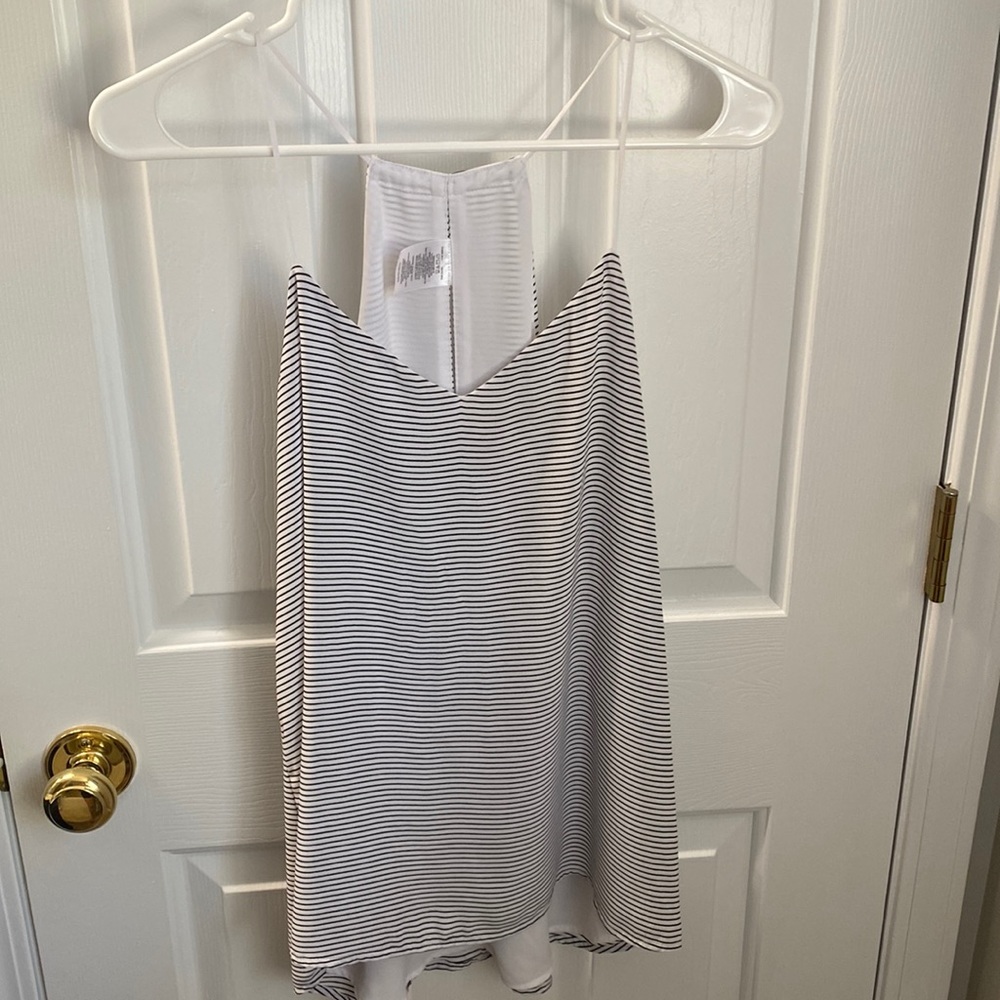 Express Barcelona cami keyhole back tank